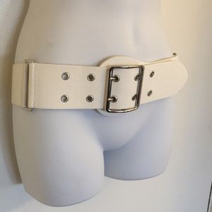 White Bebe belt